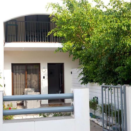 Galatex Beach Living By Trulycyprus リマソール エクステリア 写真